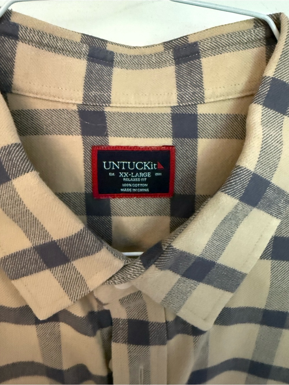 UNTUCKit Men's Beige and Gray Checked Button-Down Shirt